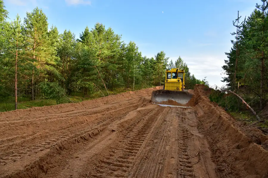 How Land Clearing Enhances Safety In Construction Projects in Plant City FL
